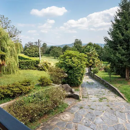 Villa Unique View In Park