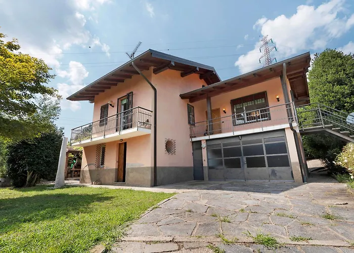 Unique View In Park *