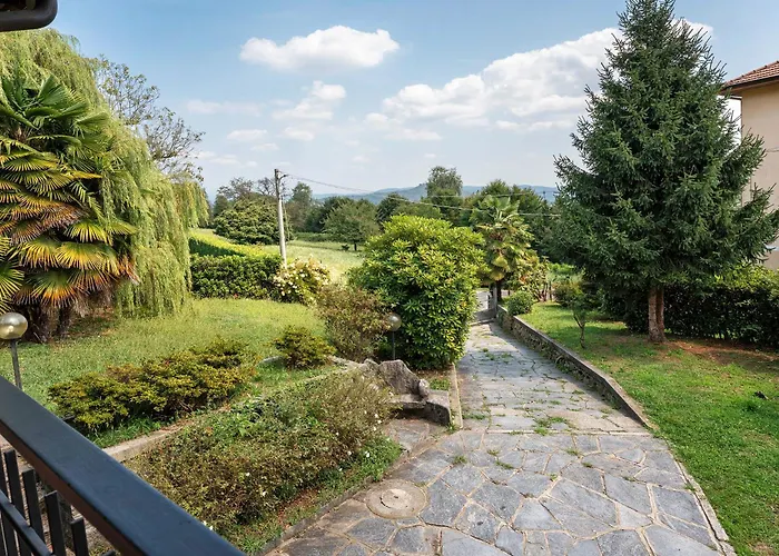 Villa Unique View In Park