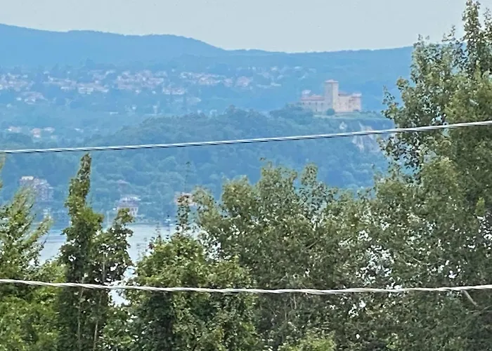 Villa Unique View In Park